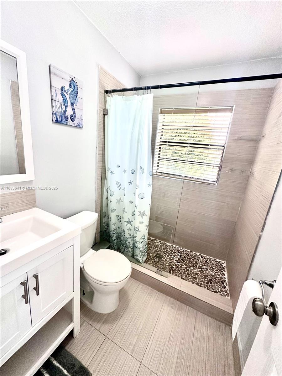 CAROL CITY PALMETTO PARK - Residential Lease