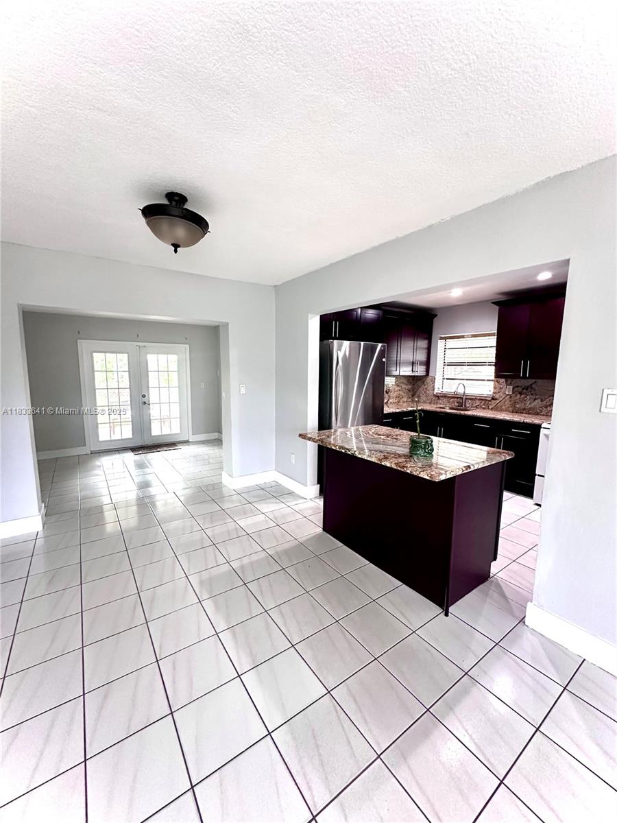 CAROL CITY PALMETTO PARK - Residential Lease