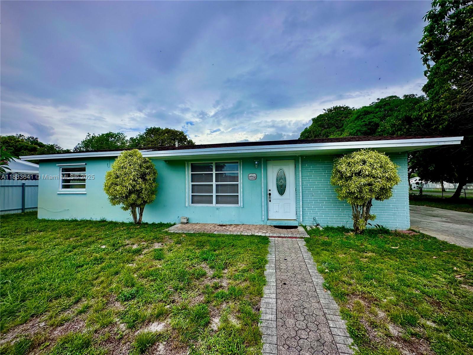 CAROL CITY PALMETTO PARK - Residential Lease