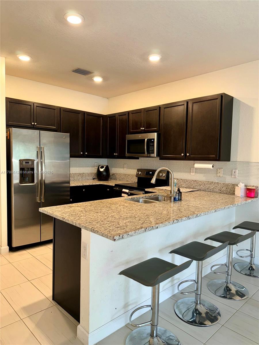 BRETON PARK AT DAVIE - Residential