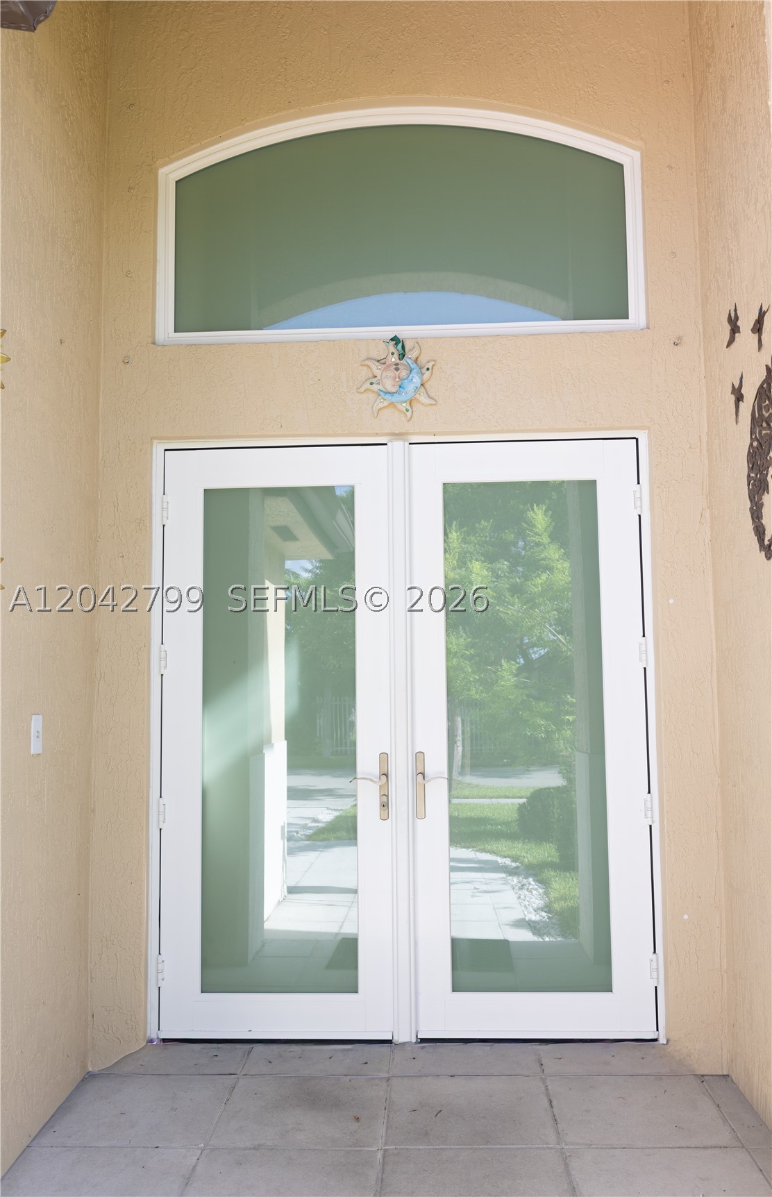SILVER PALM LAKE - Residential