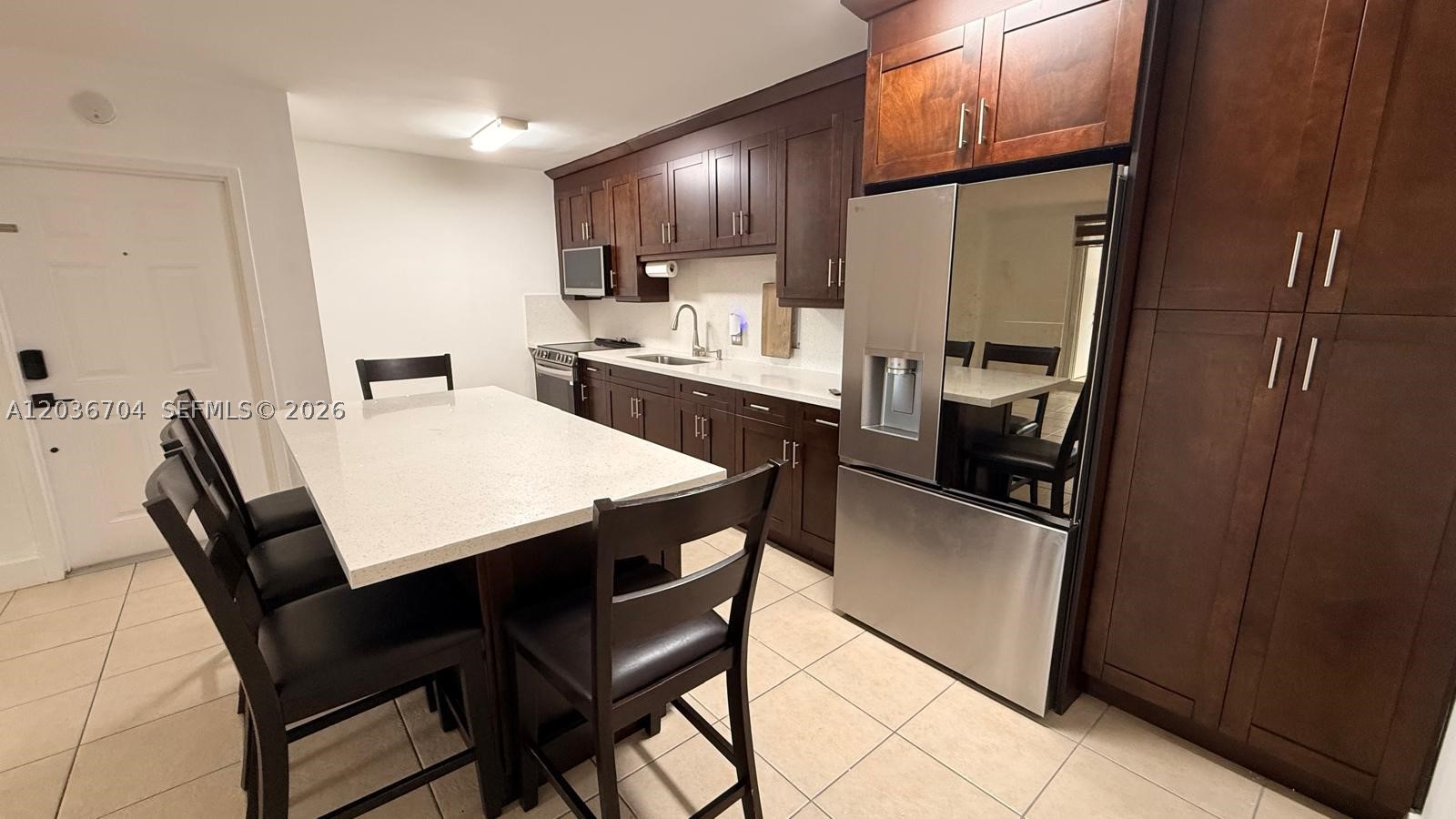 THE MEADOWS LAKE NORTH CO - Residential Lease