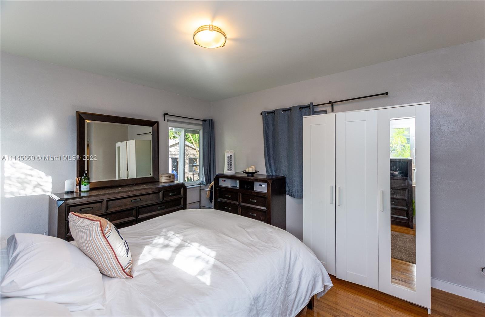 COUNTRY CLUB ESTATES SEC - Residential