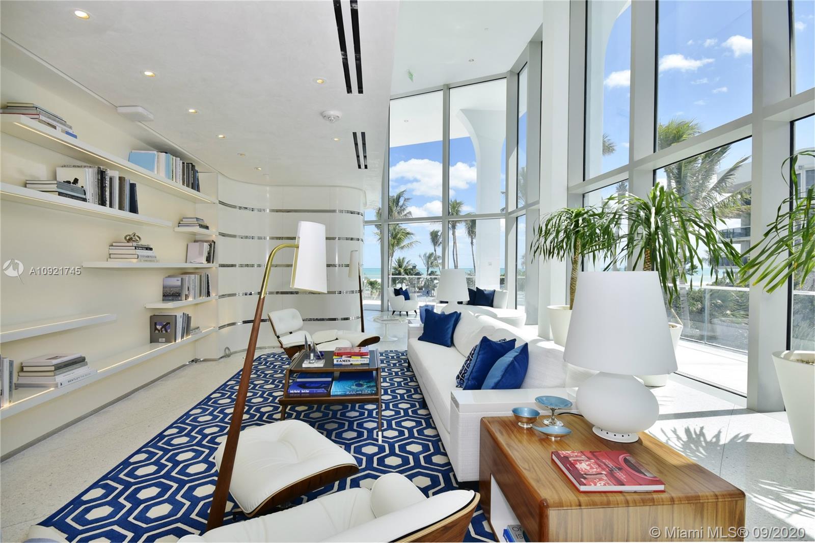 JADE SIGNATURE CONDO - Residential