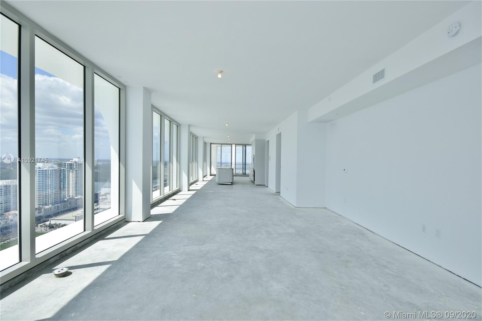 JADE SIGNATURE CONDO - Residential