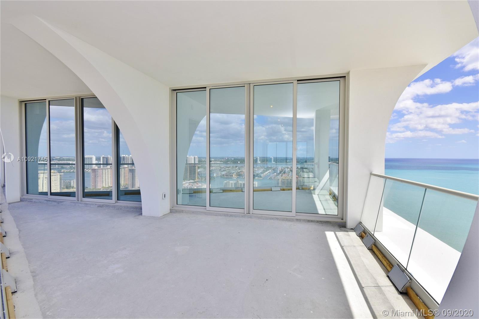 JADE SIGNATURE CONDO - Residential