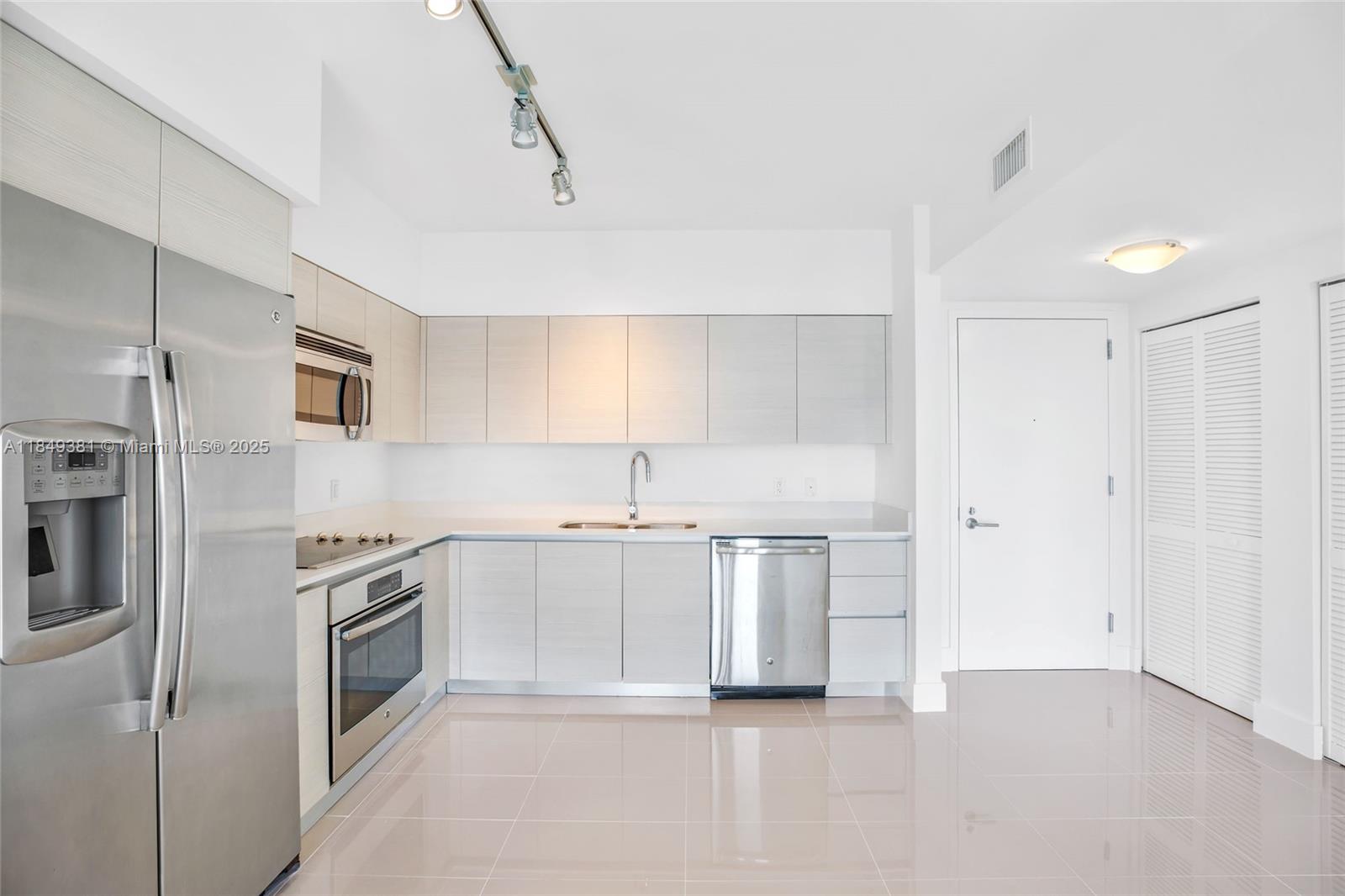 4250 BISCAYNE BOULEVARD C - Residential Lease