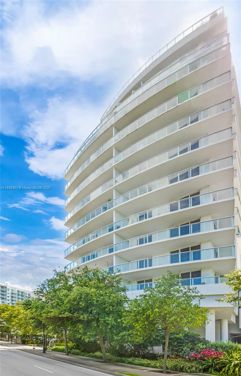 Boutique condo development, Baltus House, located just minutes from the Miami Design District and close to Midtown and Wynwood. This spacious 1-bedroom, 1-bath residence offers beautiful sunset views. The unit has been freshly painted and cleaned, with regrouted floors for a refreshed look. Features include an open kitchen with stainless steel appliances, porcelain floors throughout, and in-unit washer and dryer. Comes with one covered, assigned parking space. Enjoy 24/7 security and top-of-the-line amenities, including a rooftop terrace with barbecue area and hot tub, spa, gym, gorgeous pool overlooking Biscayne Bay and Miami Beach, fitness center,  and more.