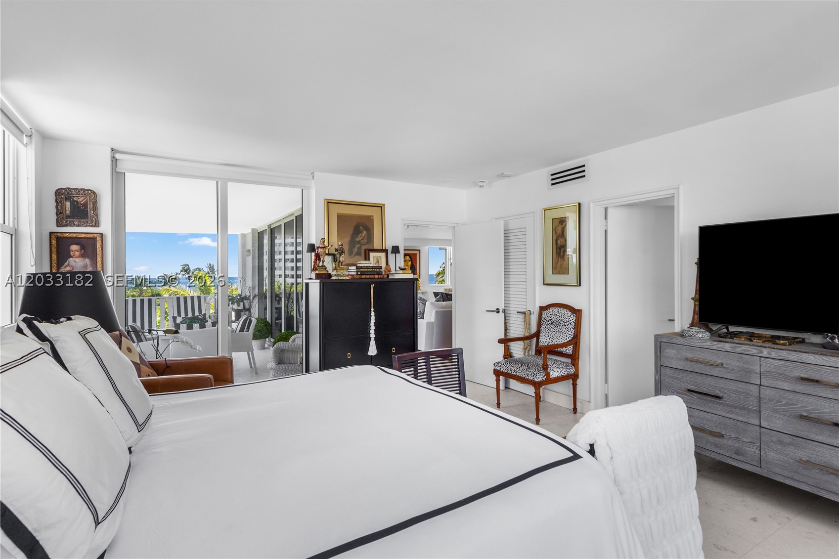 ISLAND HOUSE APT INC - CO - Residential