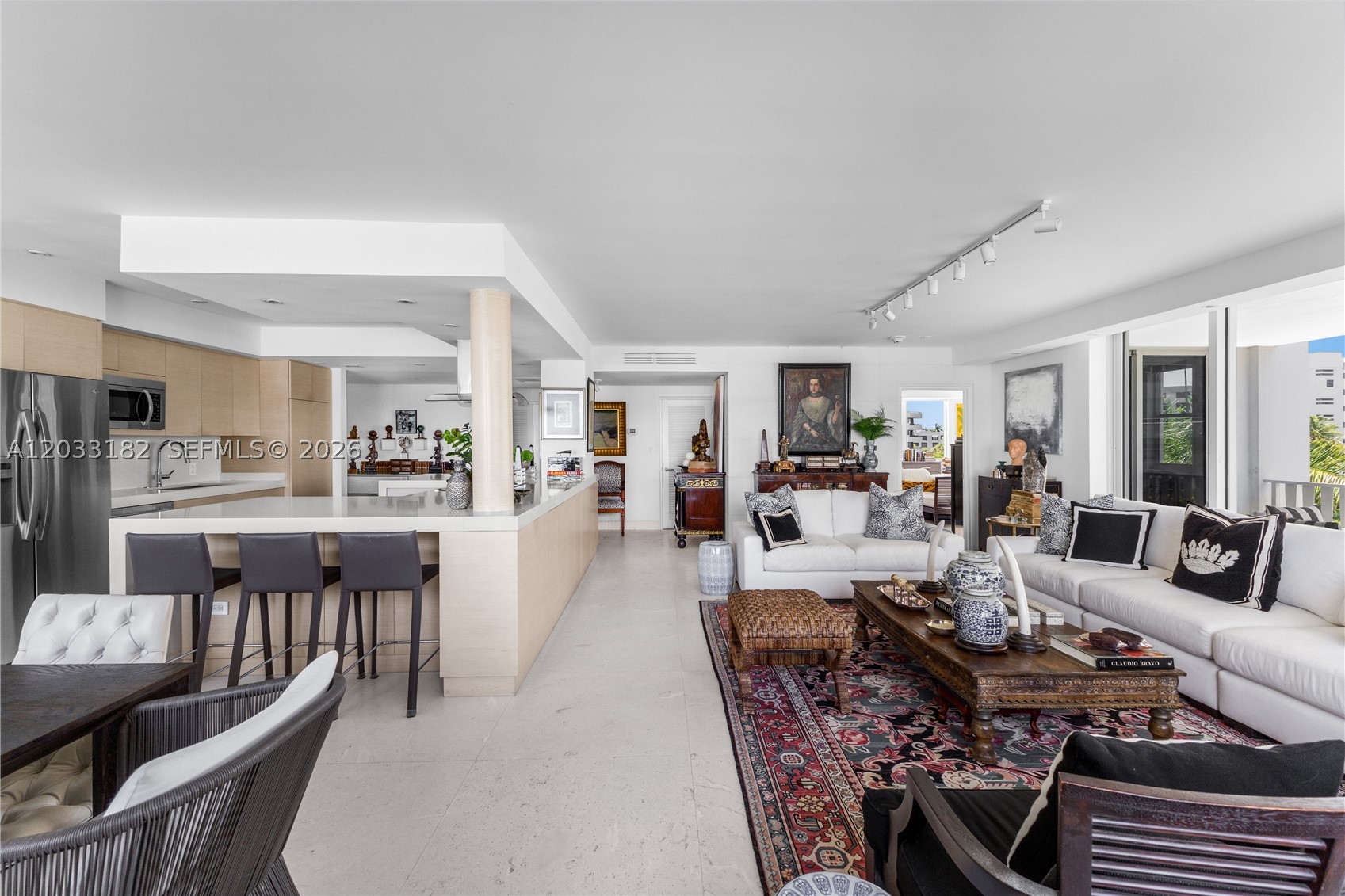 ISLAND HOUSE APT INC - CO - Residential
