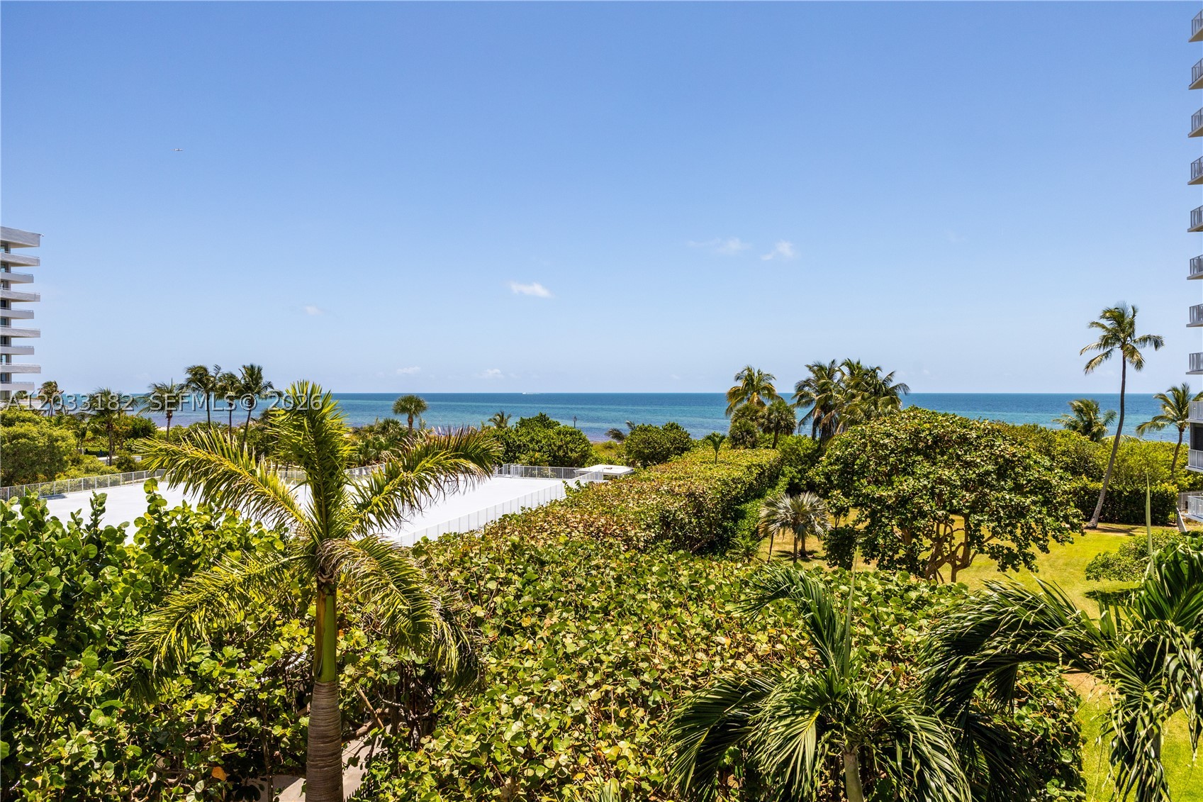 ISLAND HOUSE APT INC - CO - Residential