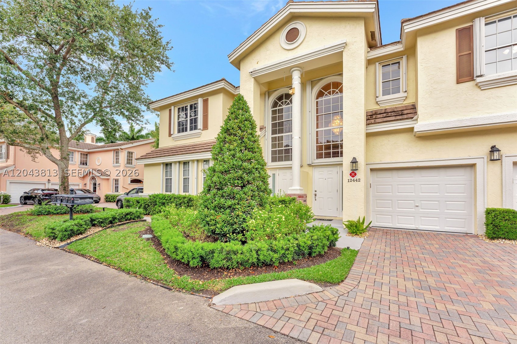EAGLE TRACE - Residential