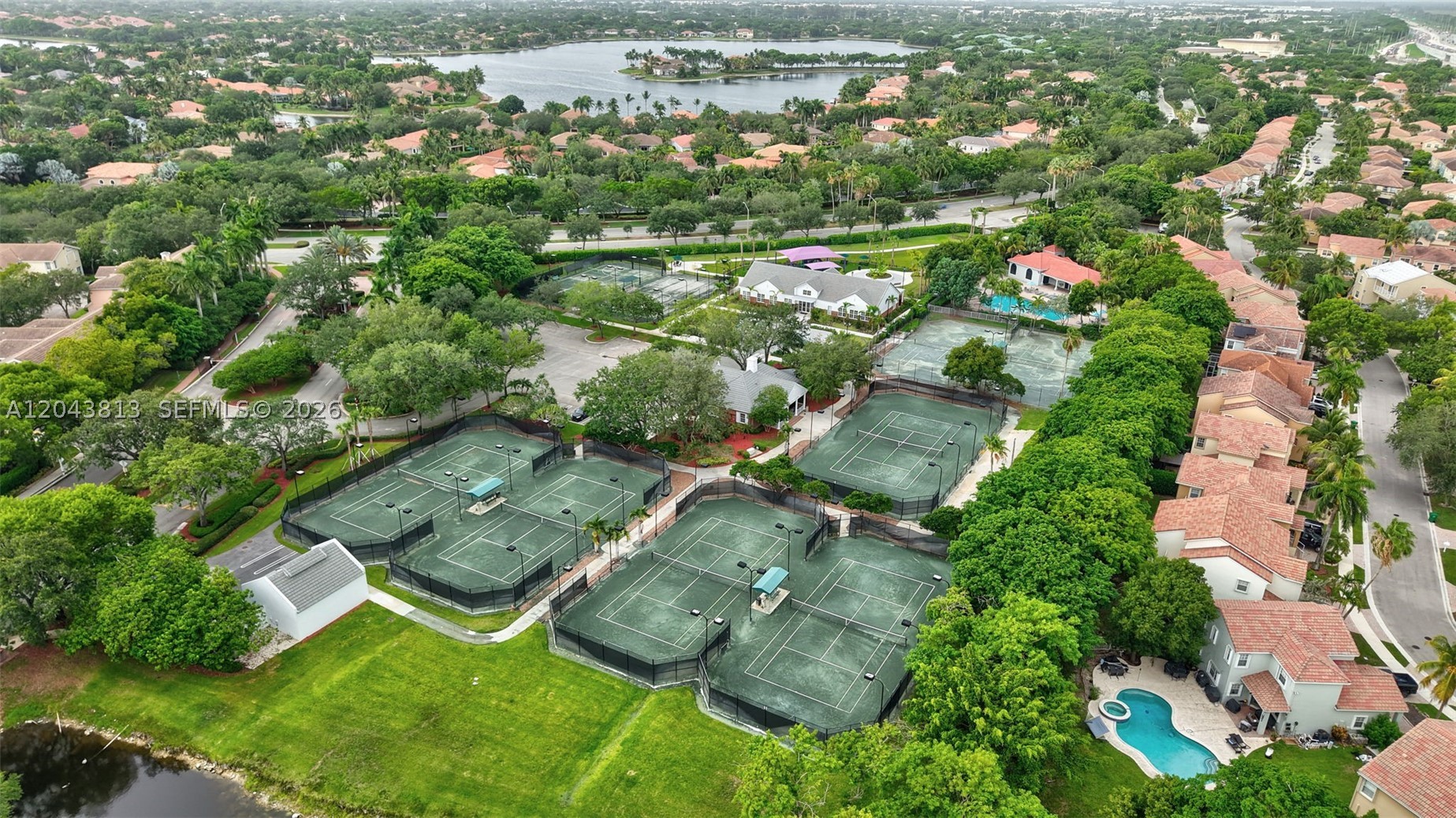 EAGLE TRACE - Residential