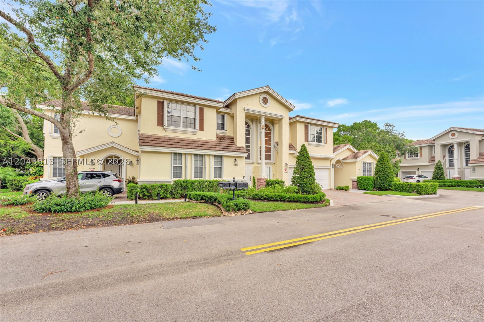 EAGLE TRACE - Residential