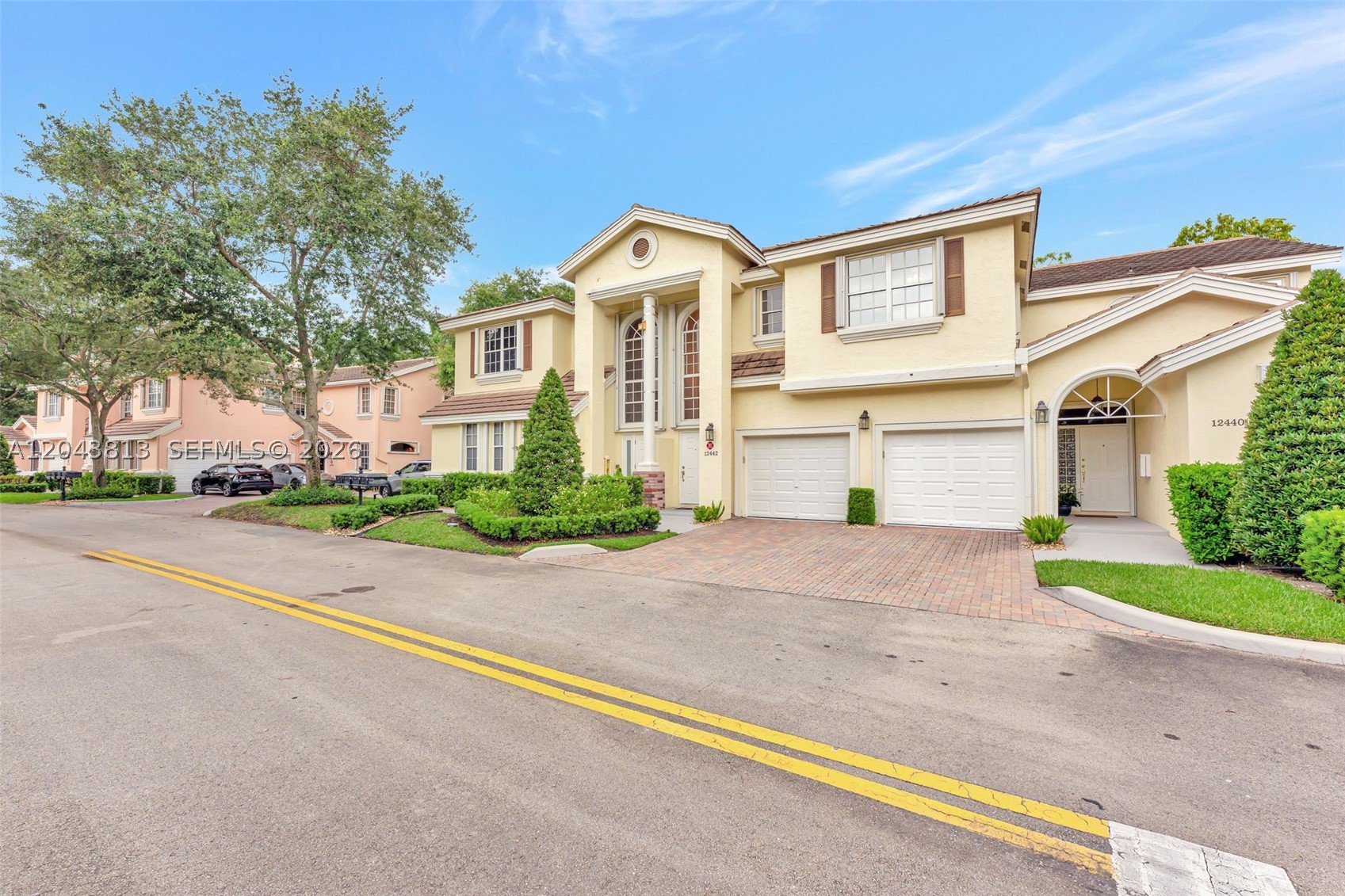 EAGLE TRACE - Residential