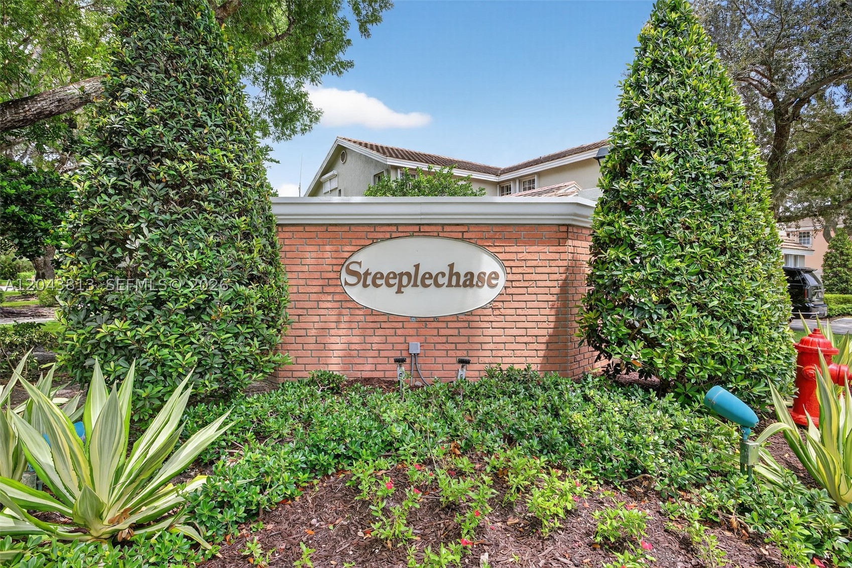 EAGLE TRACE - Residential