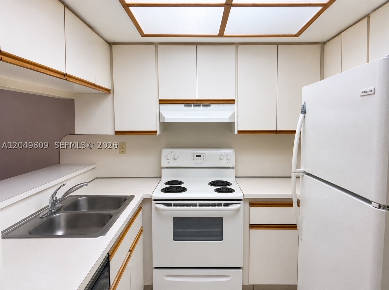 KENLAND WALK CONDO II - Residential