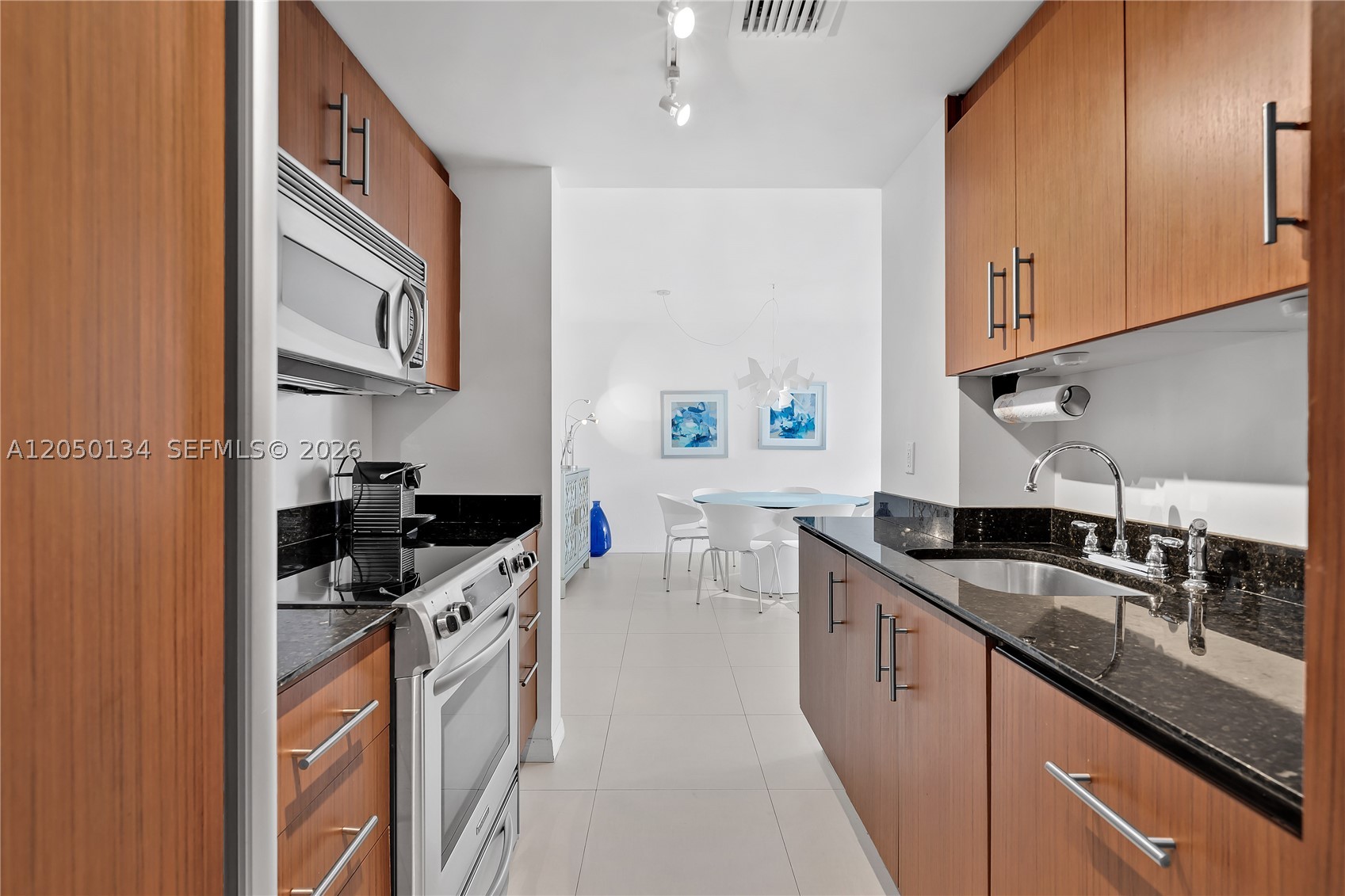 HARBOUR HOUSE - Residential Lease
