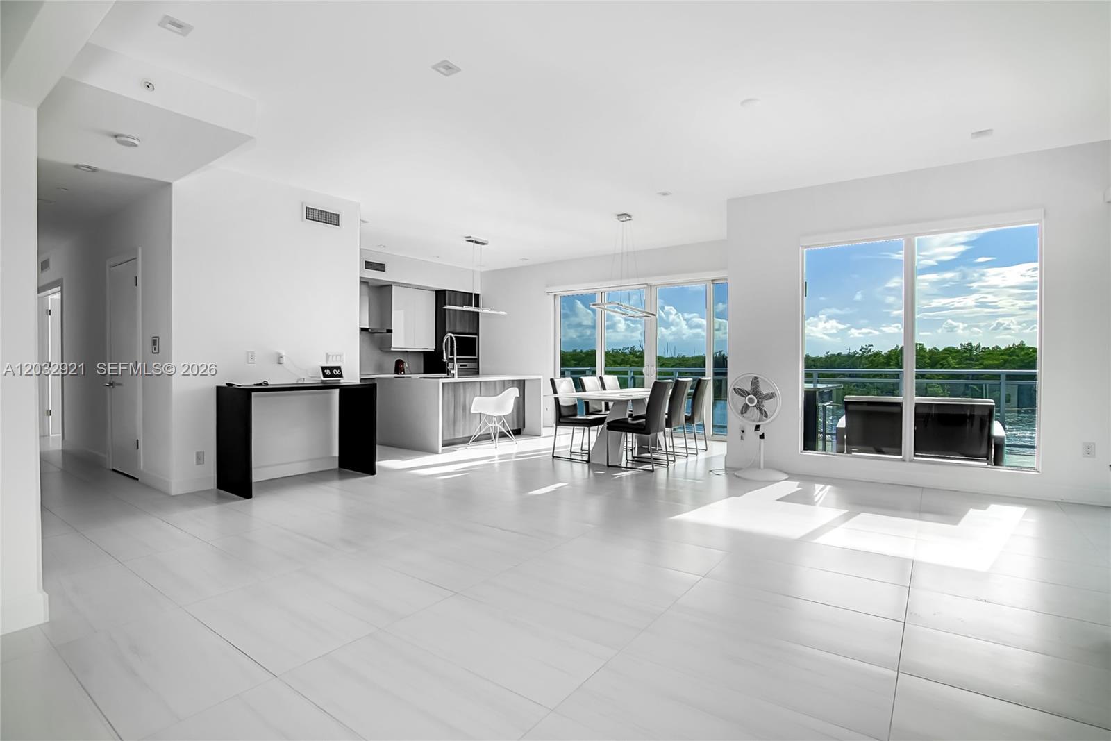 SEASIDE VILLAGE WEST COND - Residential