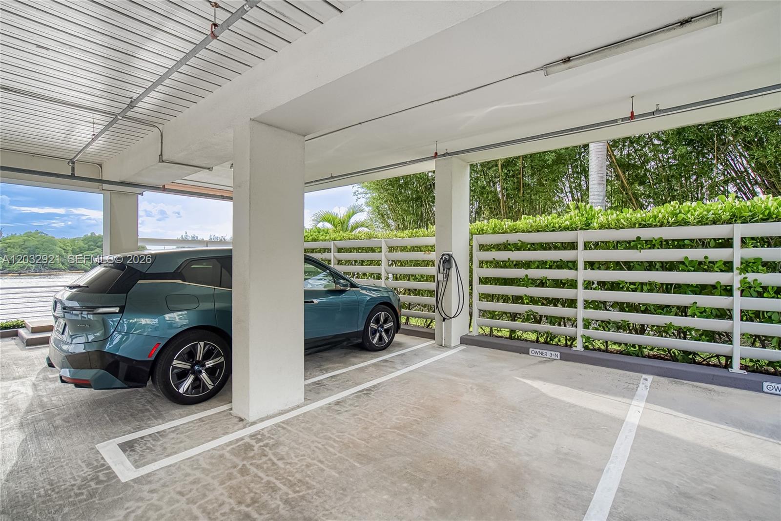 SEASIDE VILLAGE WEST COND - Residential