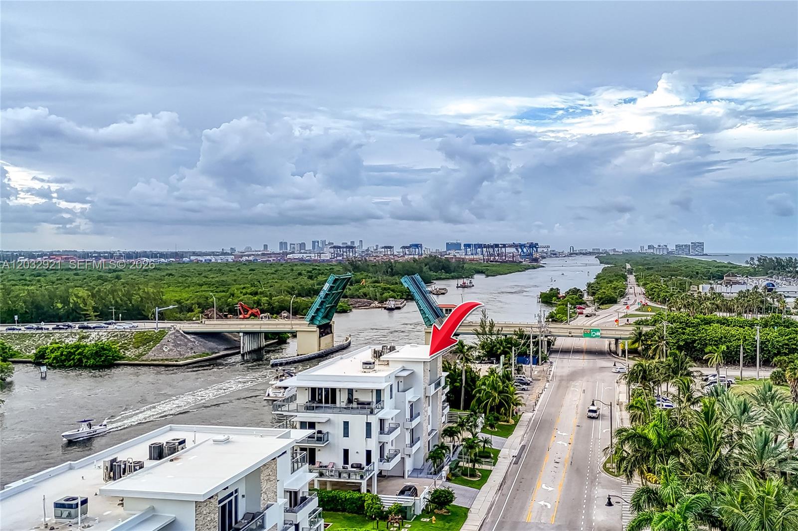 SEASIDE VILLAGE WEST COND - Residential