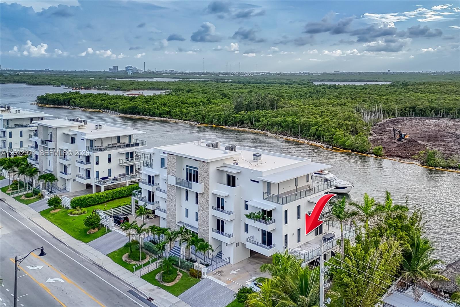 SEASIDE VILLAGE WEST COND - Residential