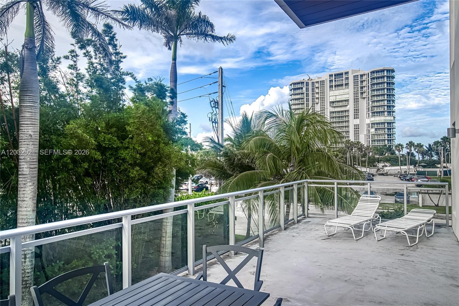 SEASIDE VILLAGE WEST COND - Residential