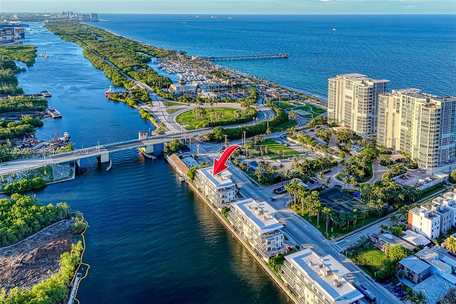 SEASIDE VILLAGE WEST COND - Residential
