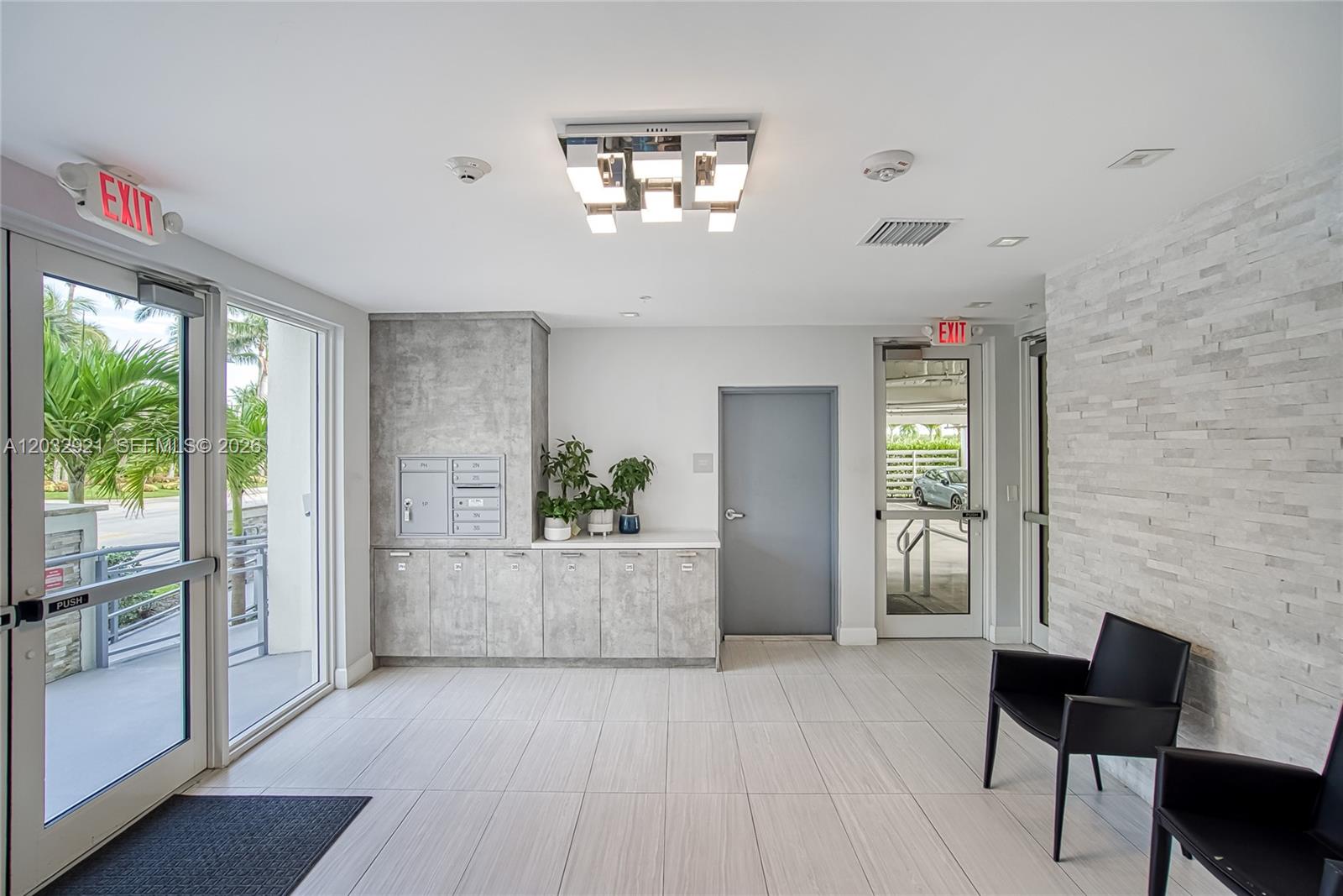 SEASIDE VILLAGE WEST COND - Residential