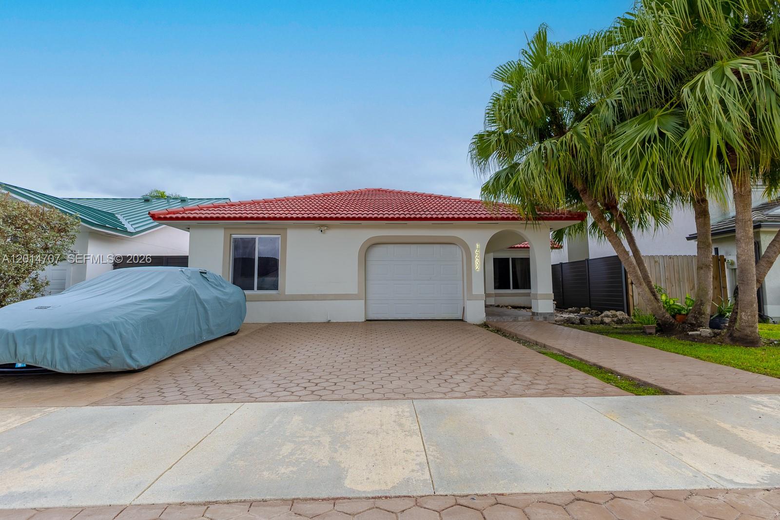 YOUR IDEAL FAMILY HOME IN THE HEART OF KENDALL — Spacious 4-bedroom, 2-bath home located in one of Kendall’s most desirable family-friendly neighborhoods. Featuring a spacious and functional layout, impact windows, and generously sized bedrooms, this home offers comfort, security, and the perfect space to grow and create lasting memories.
Enjoy a large backyard with room for a pool, outdoor entertainment, and even boat parking. Ideal for the Miami lifestyle families love. Conveniently located near top-rated schools, parks, shopping, dining, and major highways, this property combines location, lifestyle, and long-term value in one exceptional opportunity.