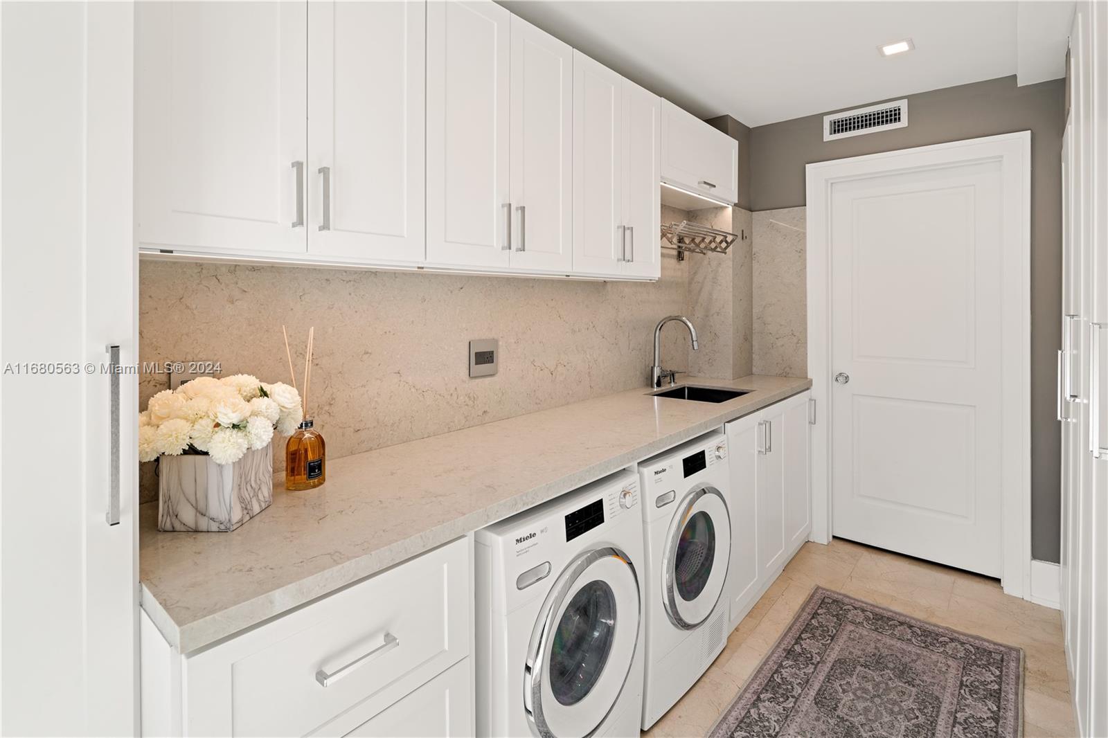CORAL GABLES SEC E - Residential