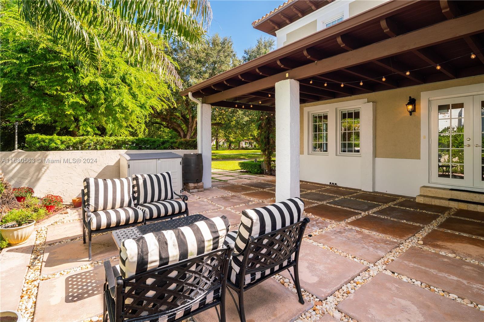 CORAL GABLES SEC E - Residential