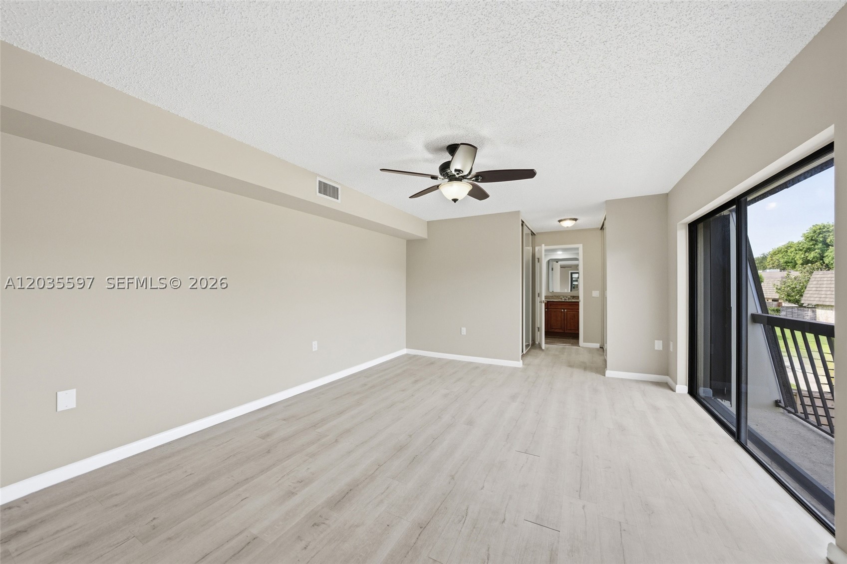 GLENWOOD TWNHS - Residential