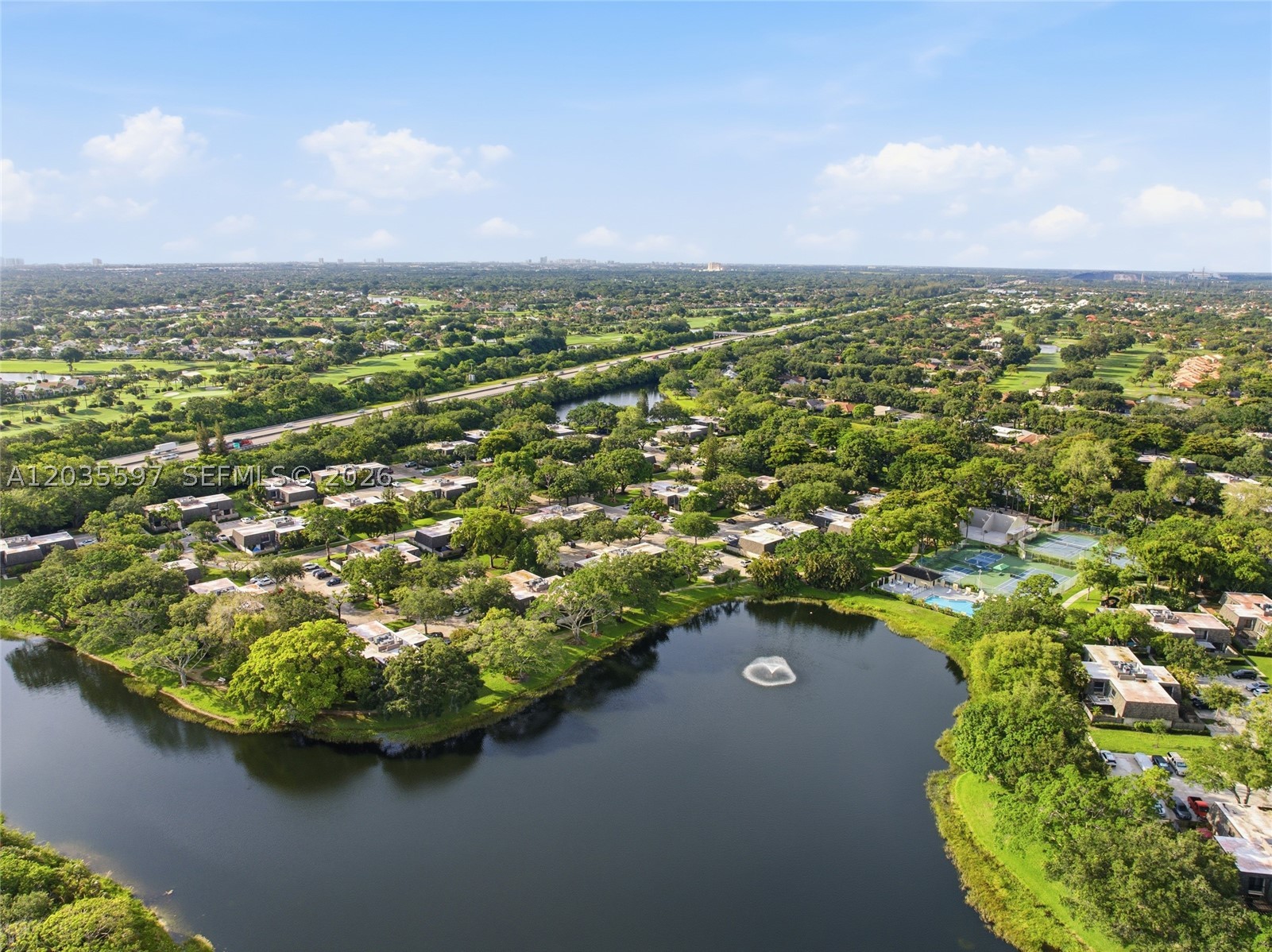 GLENWOOD TWNHS - Residential