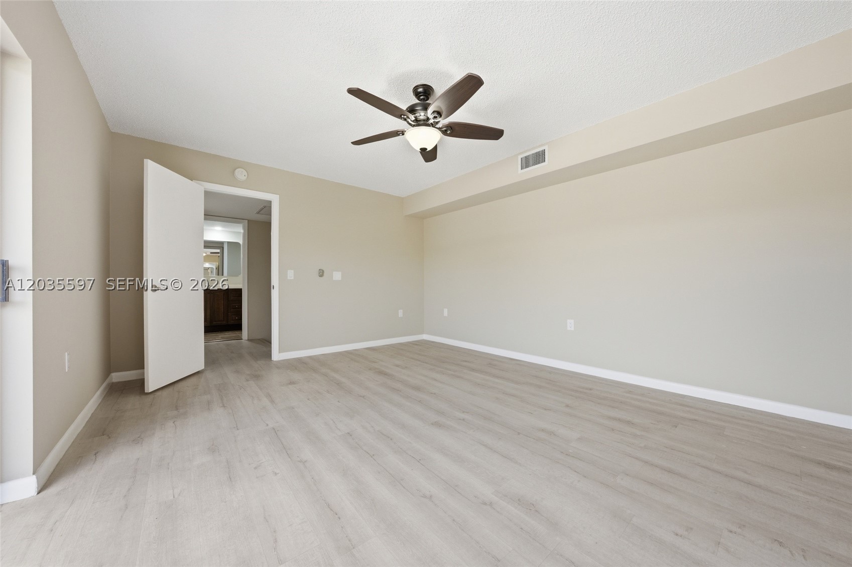 GLENWOOD TWNHS - Residential