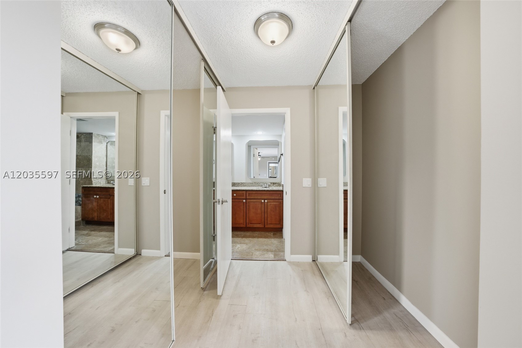 GLENWOOD TWNHS - Residential
