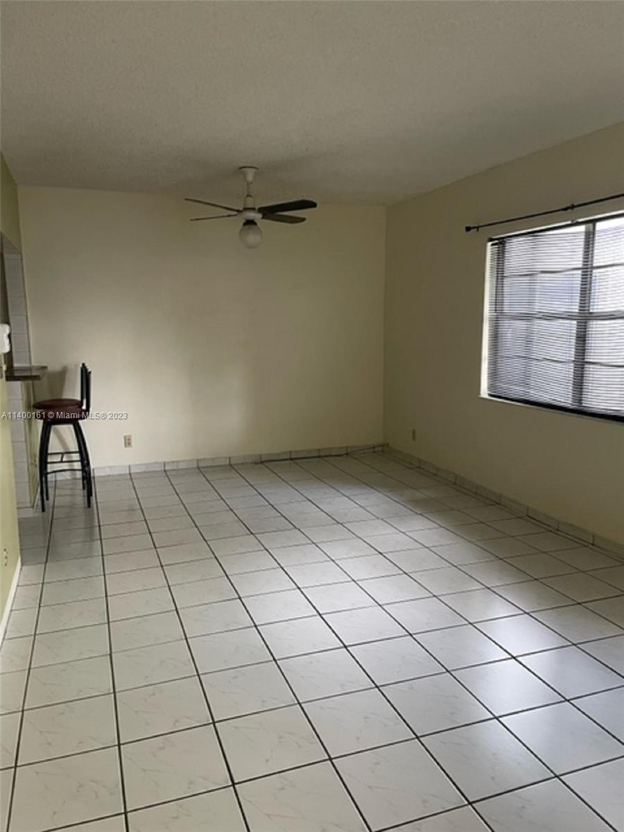 DELWOOD CONDO - Residential