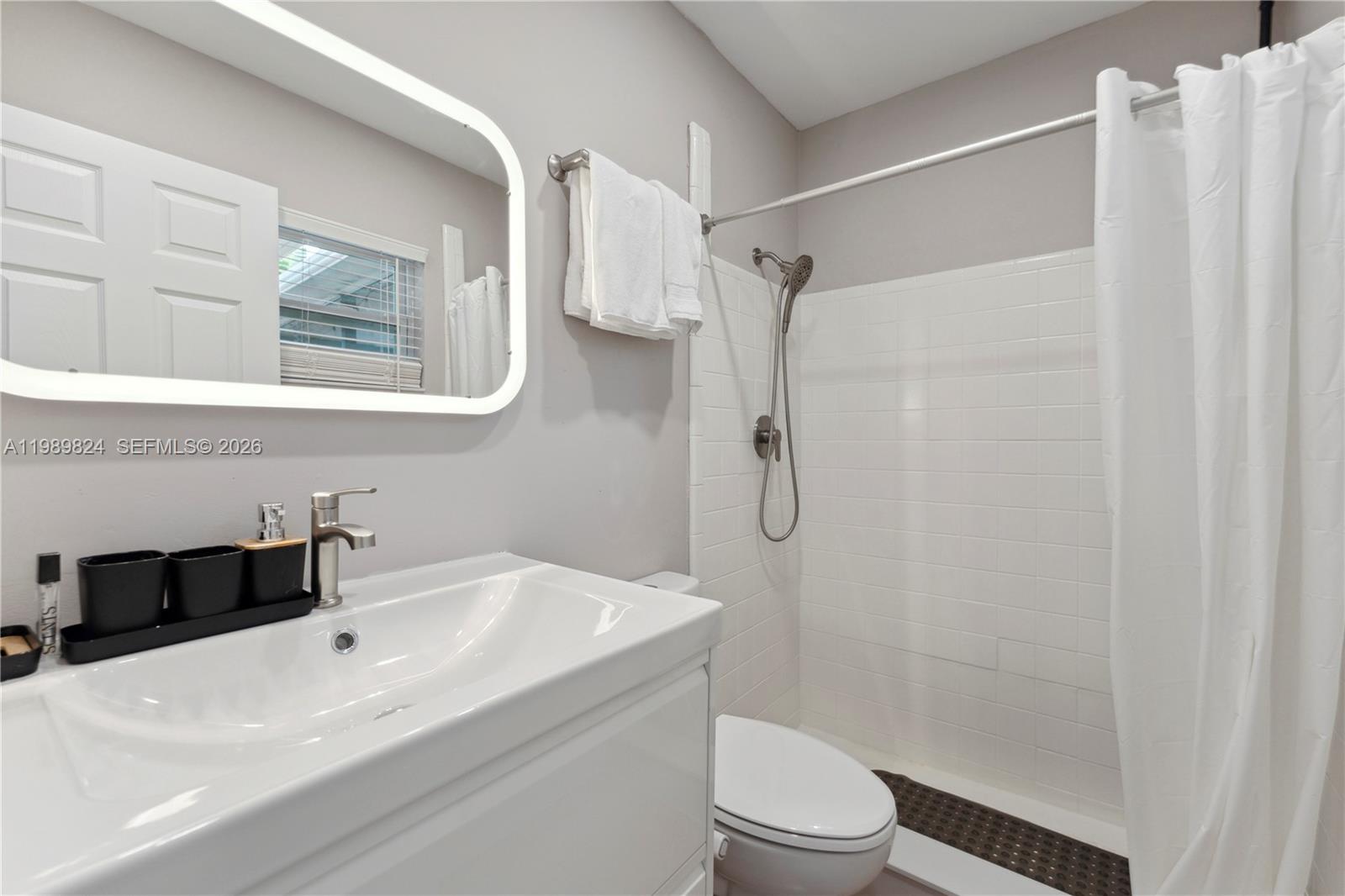 BOCA RATON SQUARE UNIT 3 - Residential