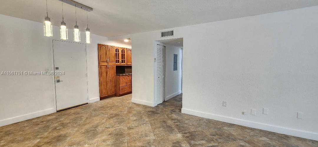 THE GEORGIAN CONDO - Residential Lease