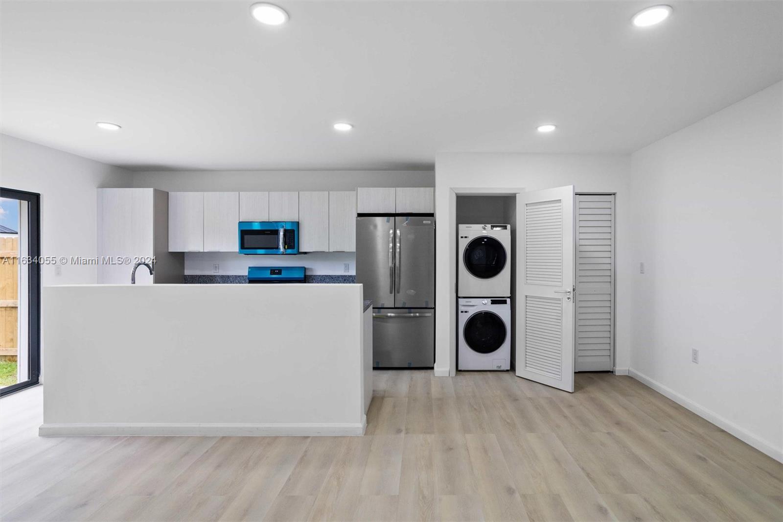 SUNNYLAND PARK NO 2 - Residential