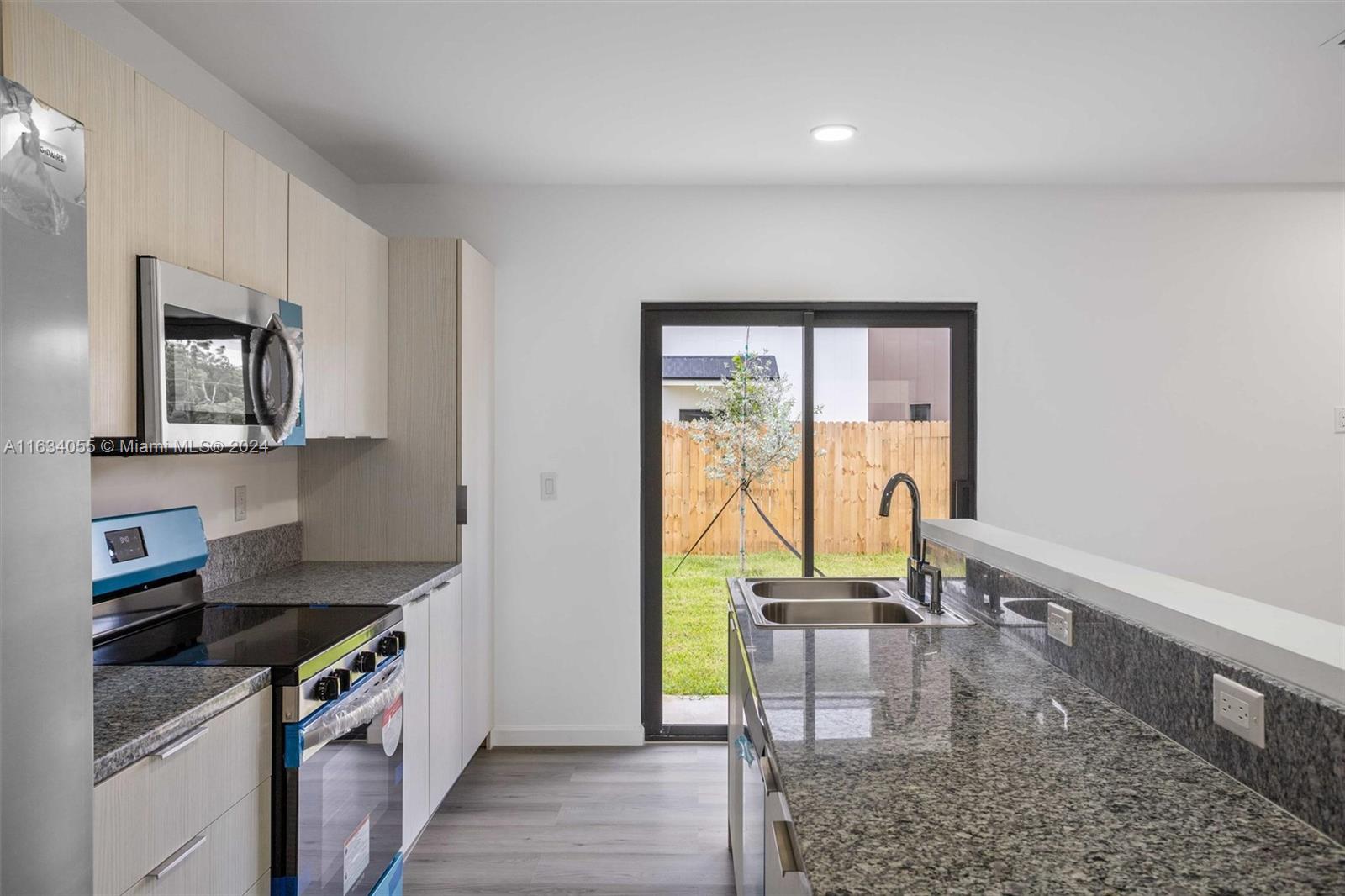 SUNNYLAND PARK NO 2 - Residential