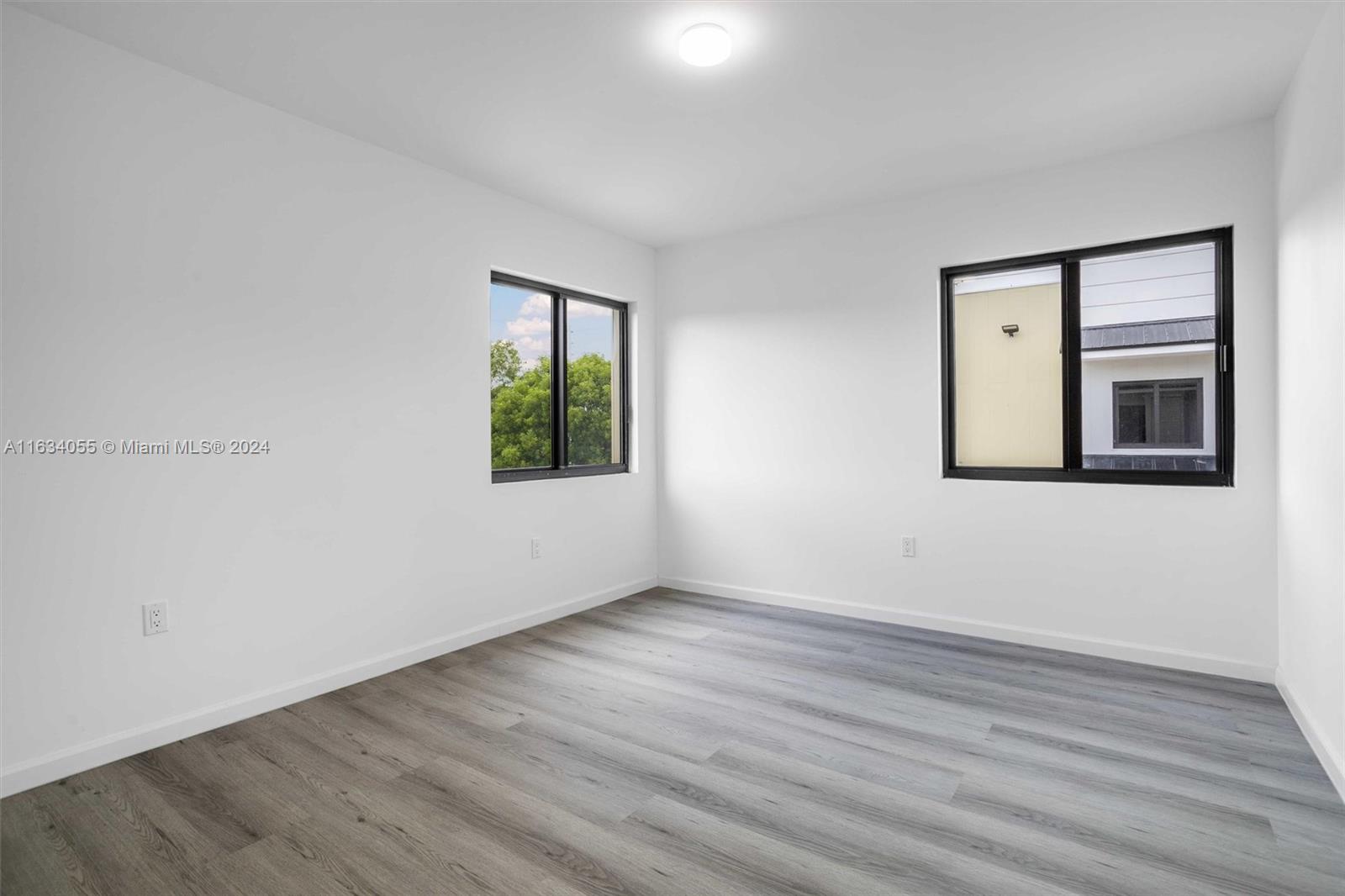 SUNNYLAND PARK NO 2 - Residential