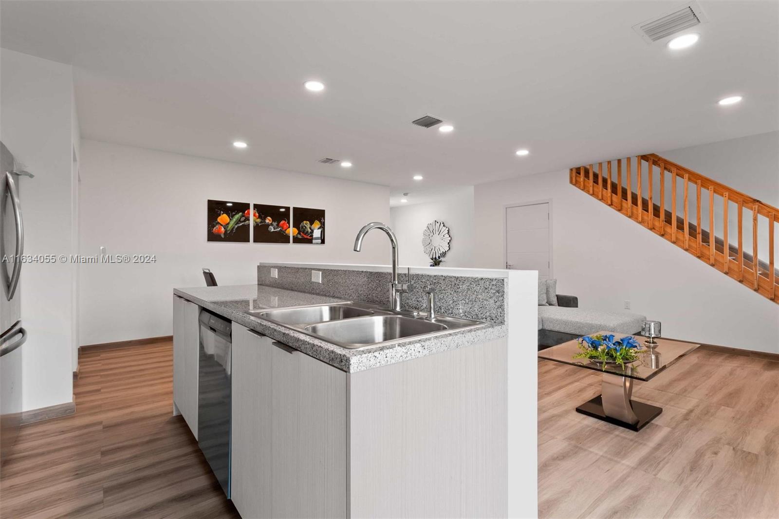 SUNNYLAND PARK NO 2 - Residential