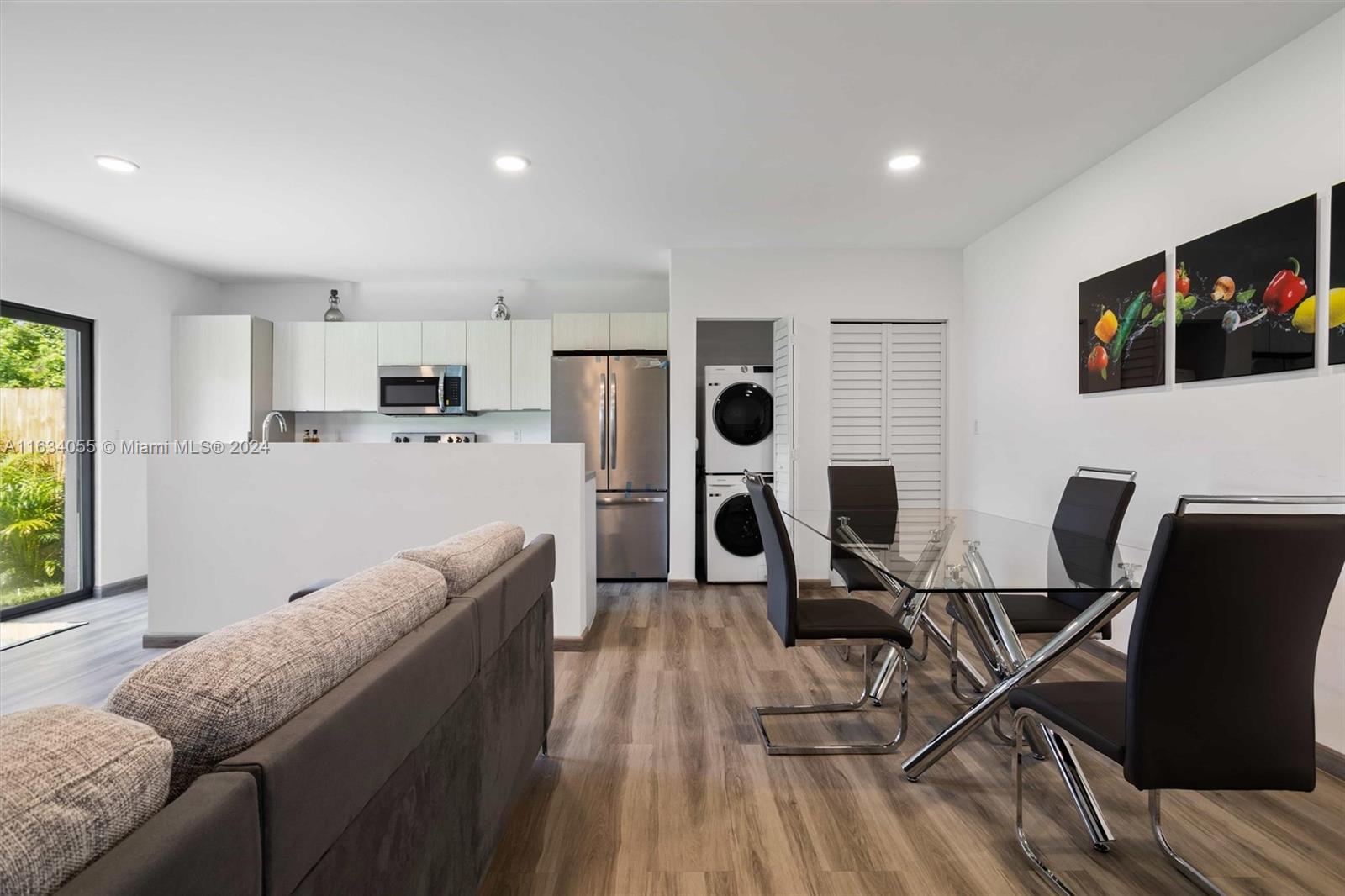 SUNNYLAND PARK NO 2 - Residential