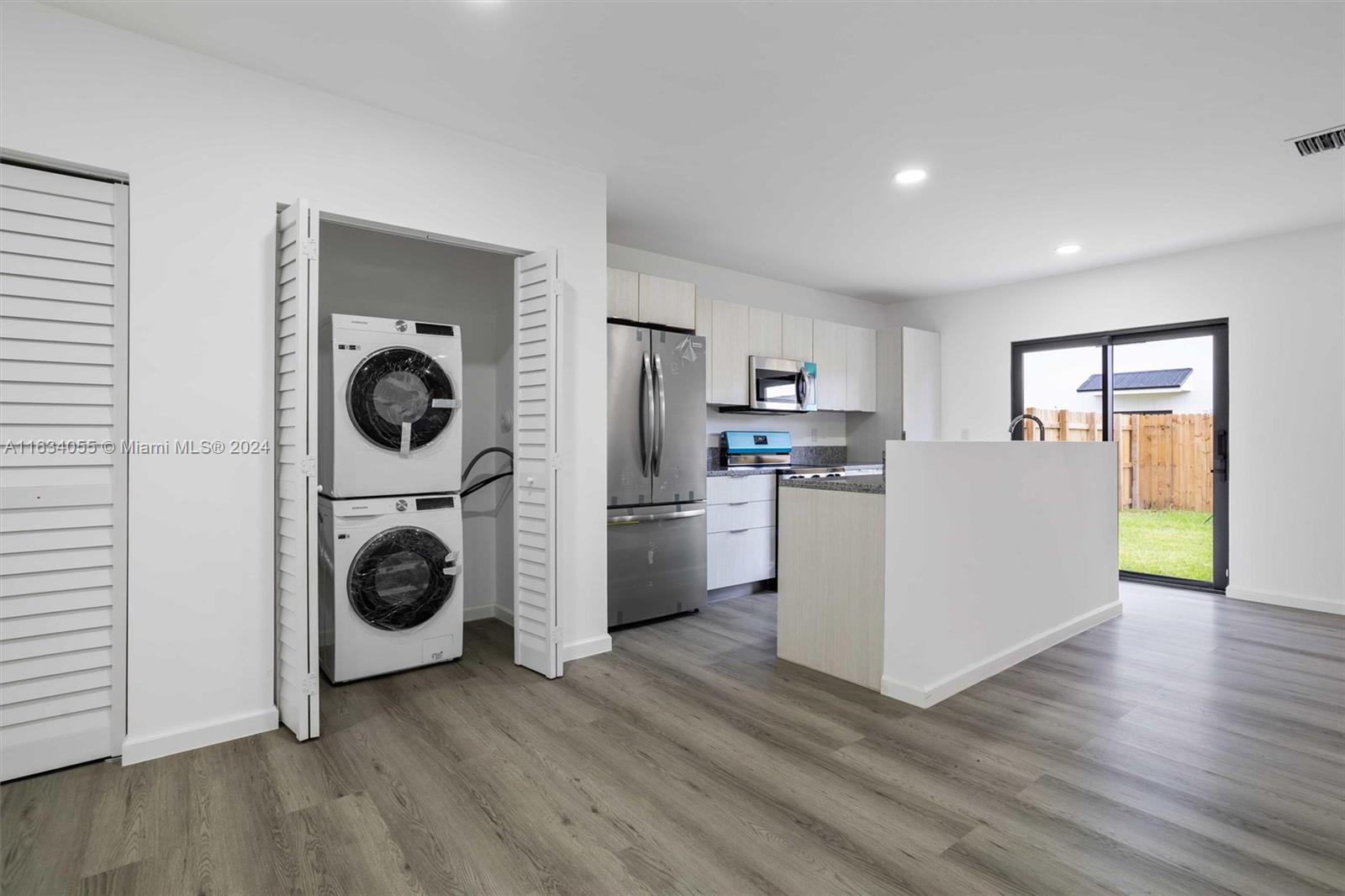 SUNNYLAND PARK NO 2 - Residential