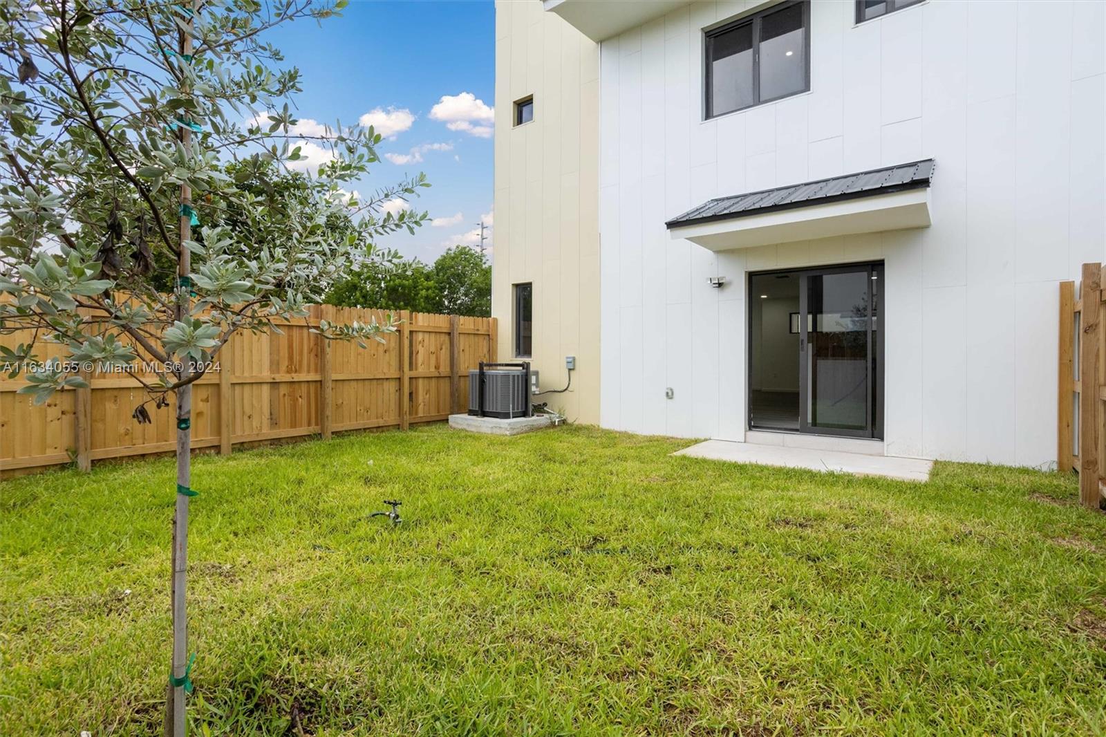 SUNNYLAND PARK NO 2 - Residential