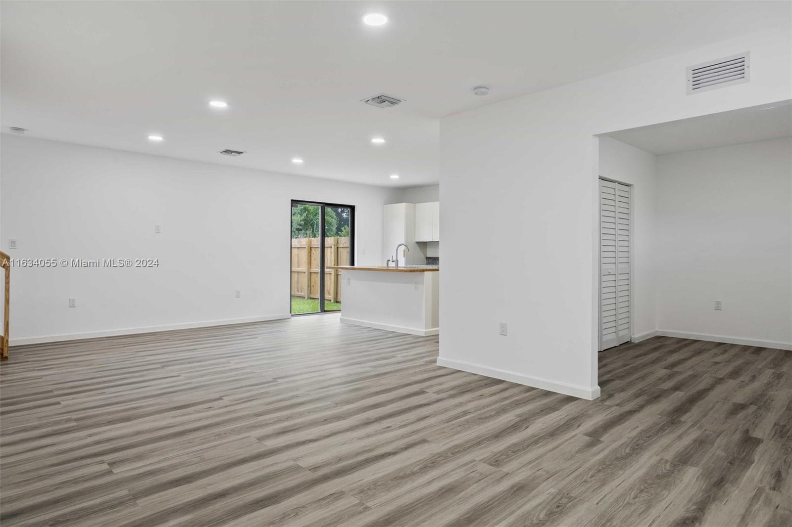 SUNNYLAND PARK NO 2 - Residential