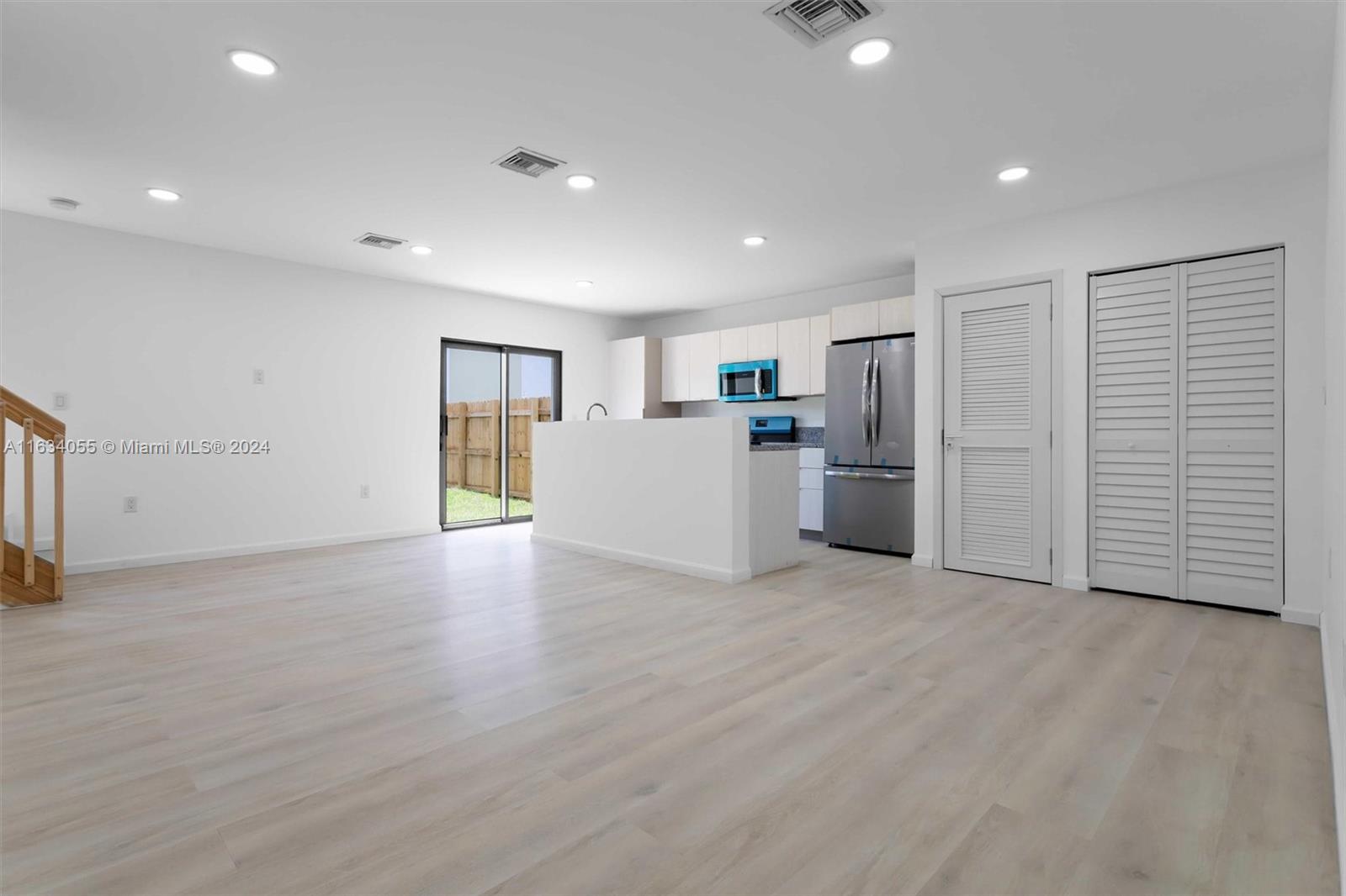 SUNNYLAND PARK NO 2 - Residential