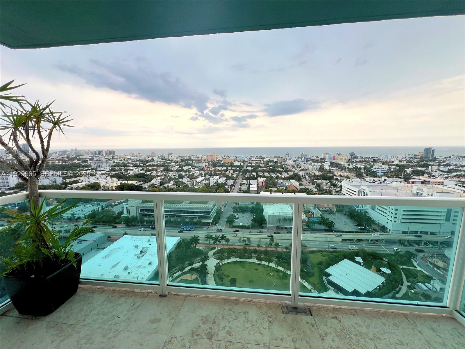 THE FLORIDIAN CONDO - Residential