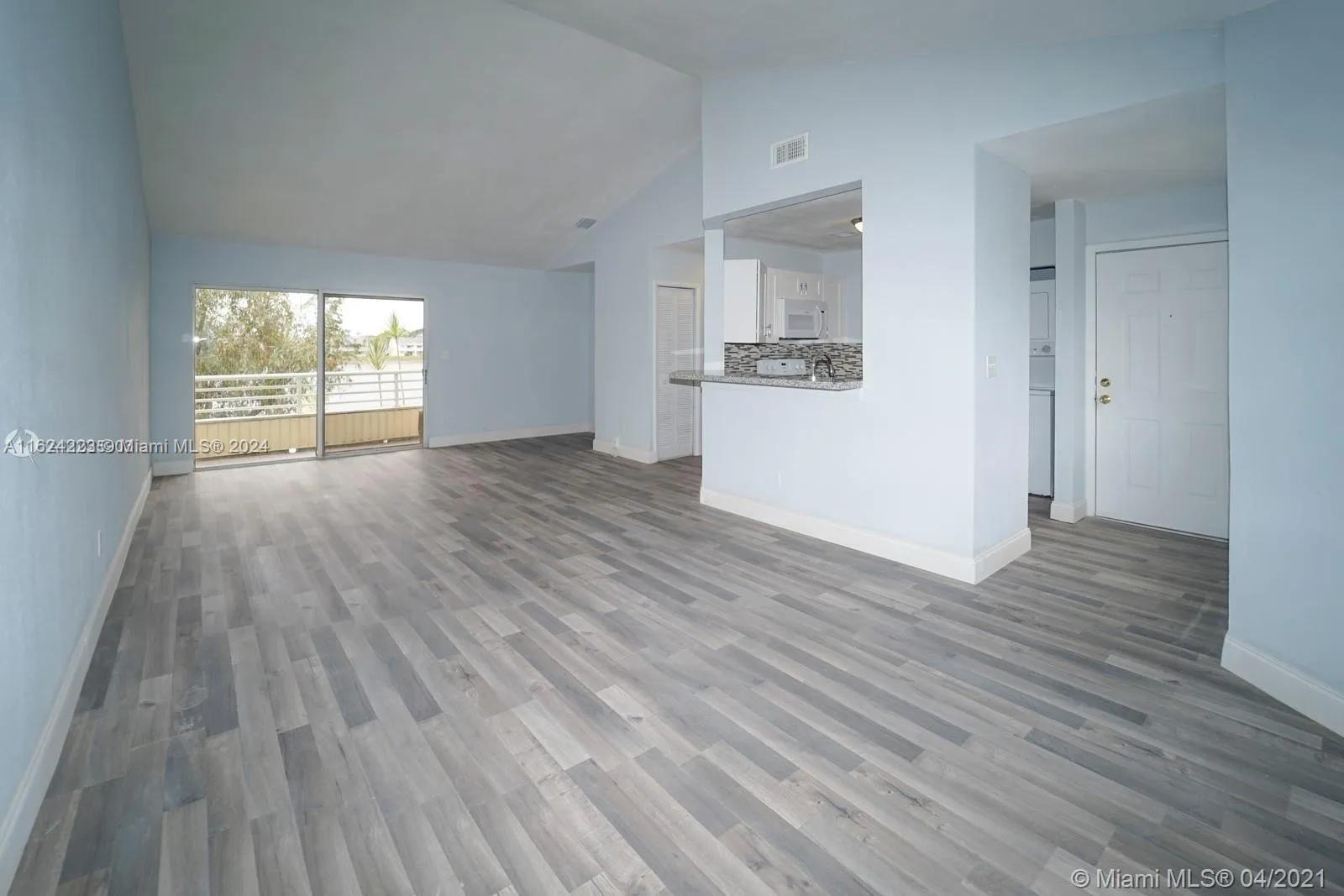 SUMMER LAKE - Residential Lease